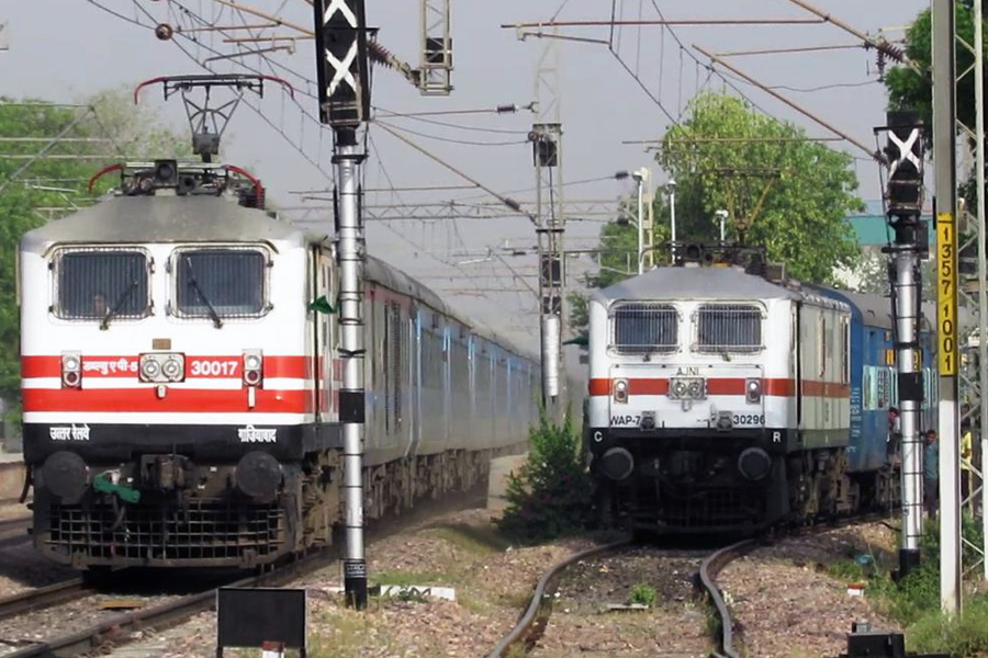 WESTERN RAILWAY TO RUN 30 TRIPS OF FESTIVAL SPECIAL TRAINS